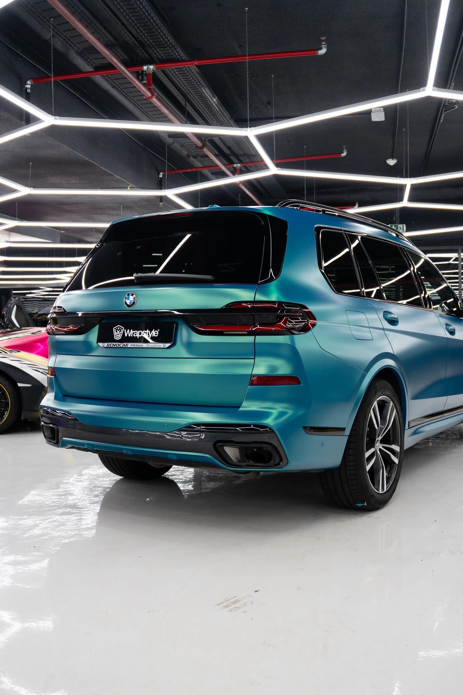 BMW X7 - Wrap
