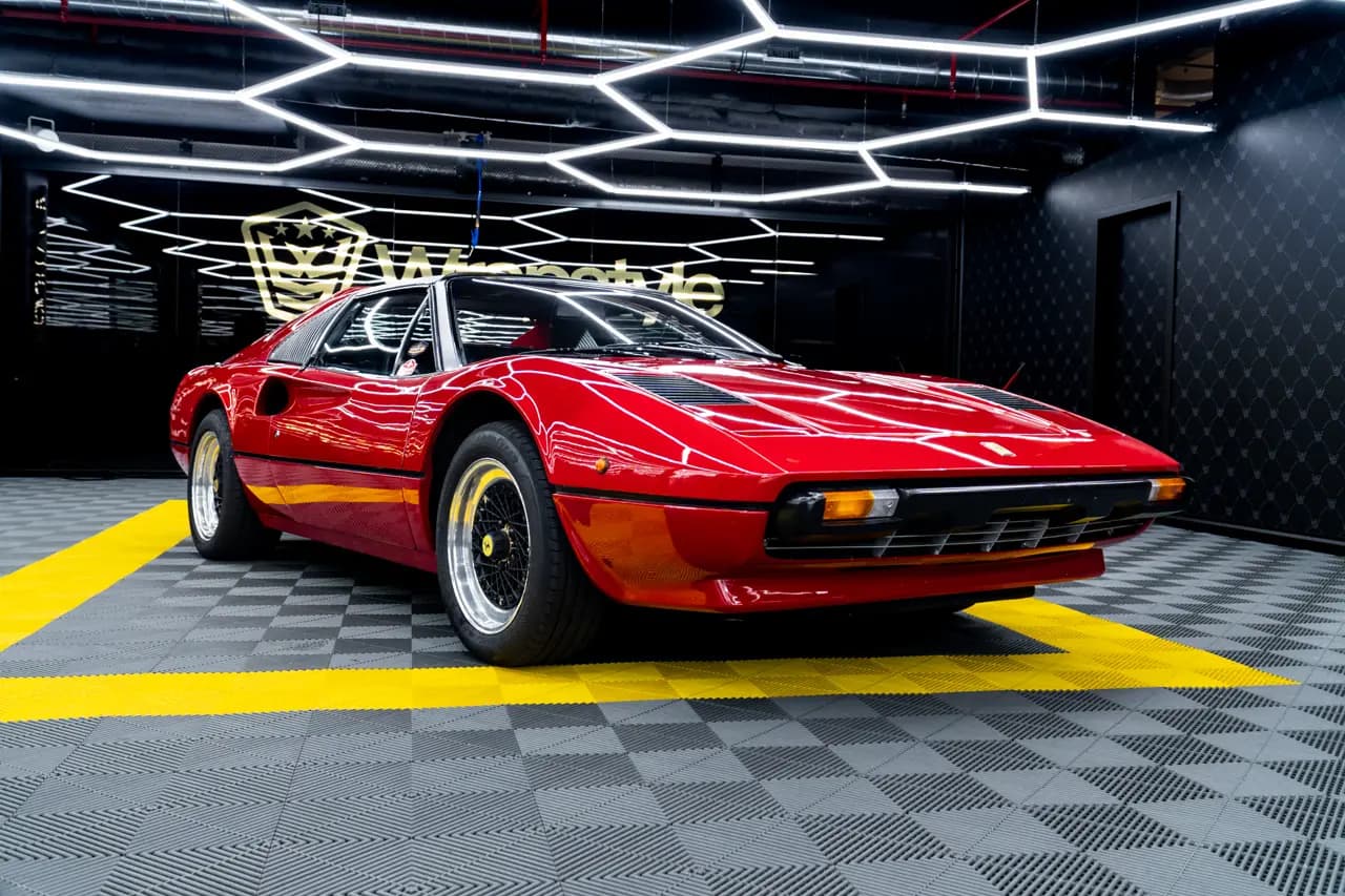 Ferrari renovace laku